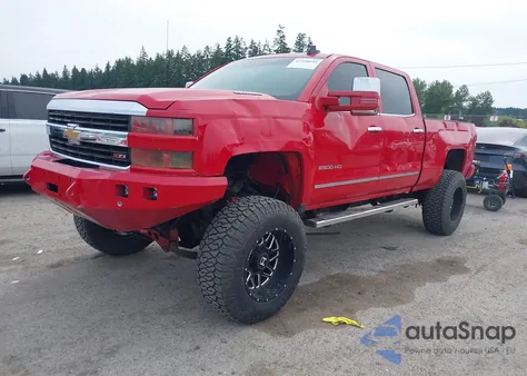 2015 Chevrolet Silverado 2500Hd Ltz z USA, uszkodzony, nr VIN 1GC1KWE82FF589154